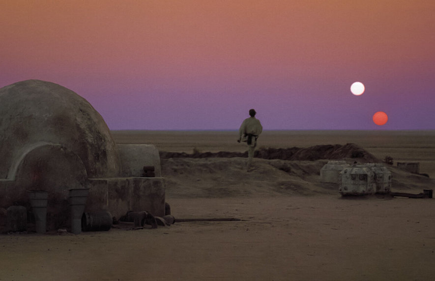 How Tatooine Might Have Formed – Twisted Magnetic Fields