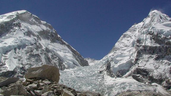 Everest Update: High Winds – But Scott Parazynski Presses on for the Summit