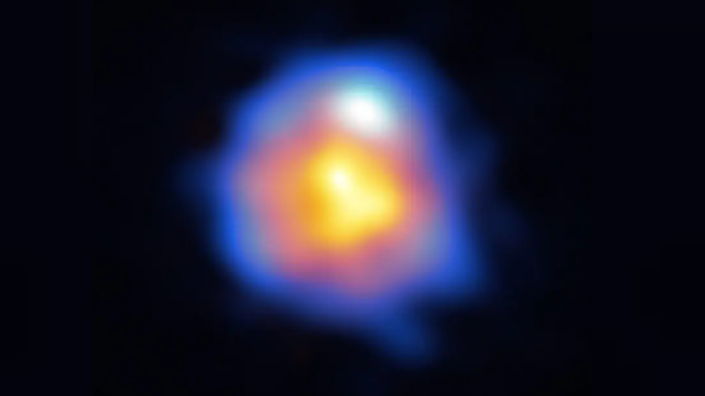 R Leporis – Surrounded By A Cloud Of Carbon Compounds – As Imaged By ALMA
