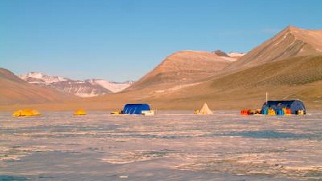 NASA Researchers Discover Ancient Microbes in Antarctic Lake