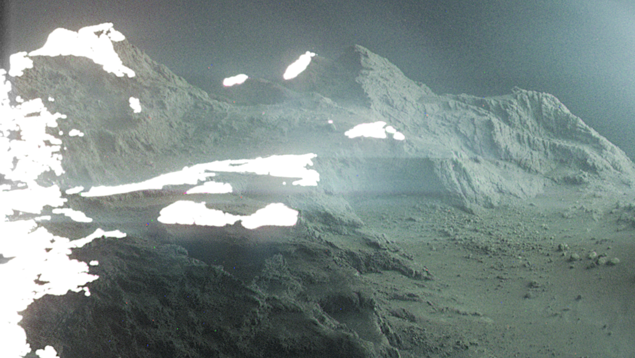 Un paesaggio di comete ricoperto di sostanze chimiche organiche