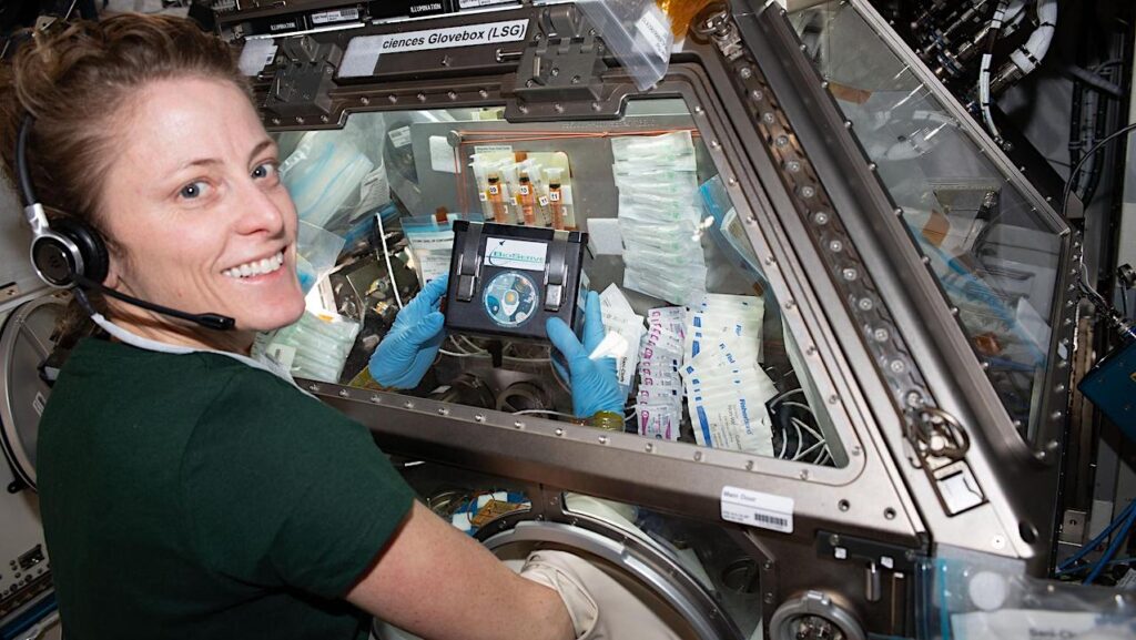 Offworld Biology Research Facilities: Life Science Glovebox In ISS Kibo Module