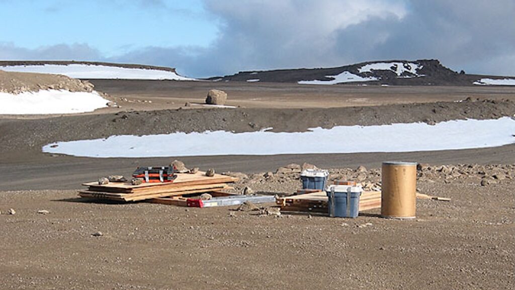 Keith Cowing’s Devon Island Journal – 9 July 2002: Getting acquainted – and down to work