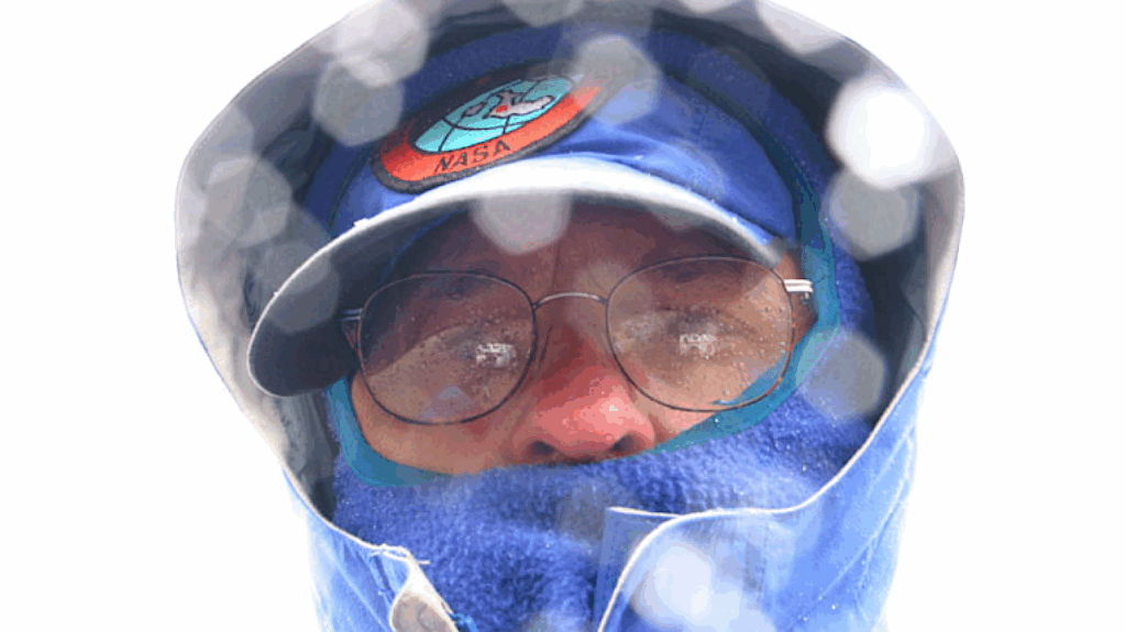 Keith Cowing’s Devon Island Journal – 24 Jul 2002: EVAs, movies – and ‘being here’