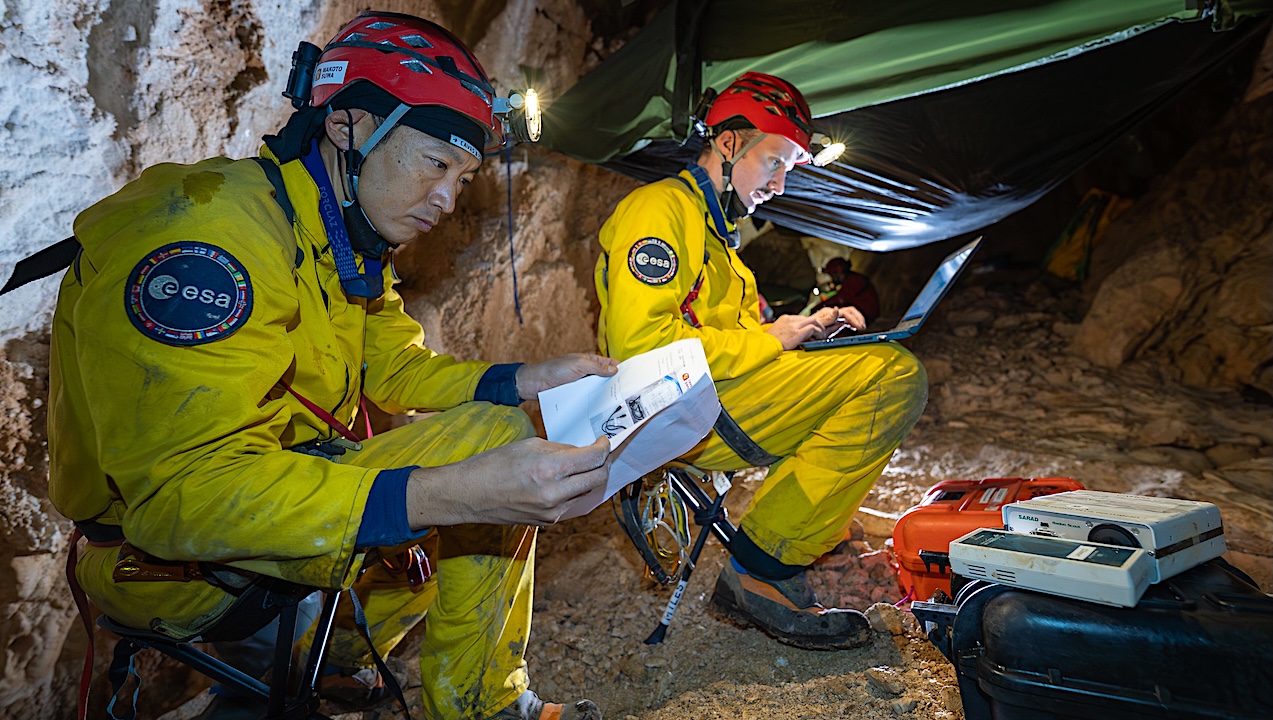 ESA CAVES 2025 Away Team Training: Downloading Data Underground