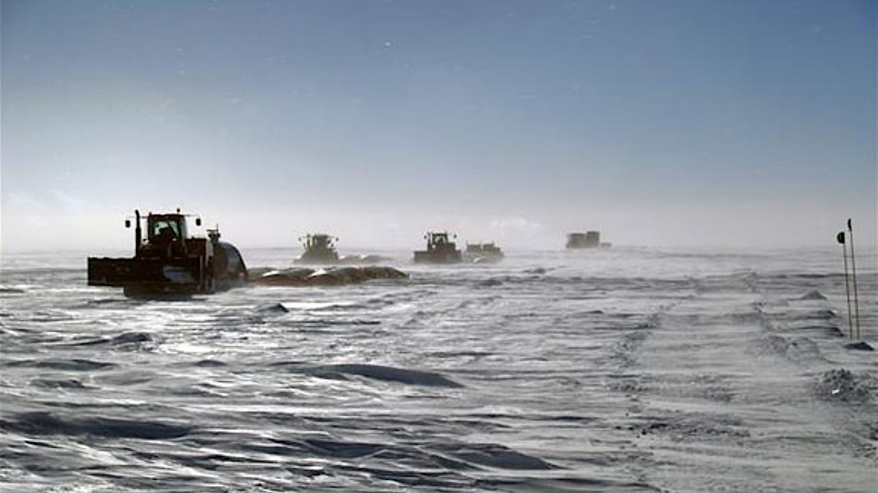 South Pole Traverse on Track: Use of Tractors to Transport Cargo, Fuel Back in Vogue