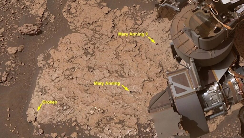 NASA’s Curiosity Finds Organic Molecules Never Seen Before on Mars
